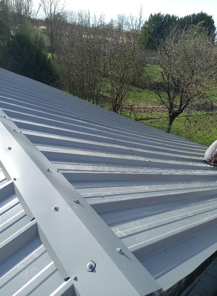 toiture couverture en Zinc par des experts en couverture en Charente maritime