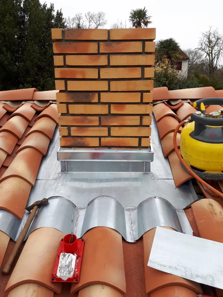 Chimney flashing for better roof insulation