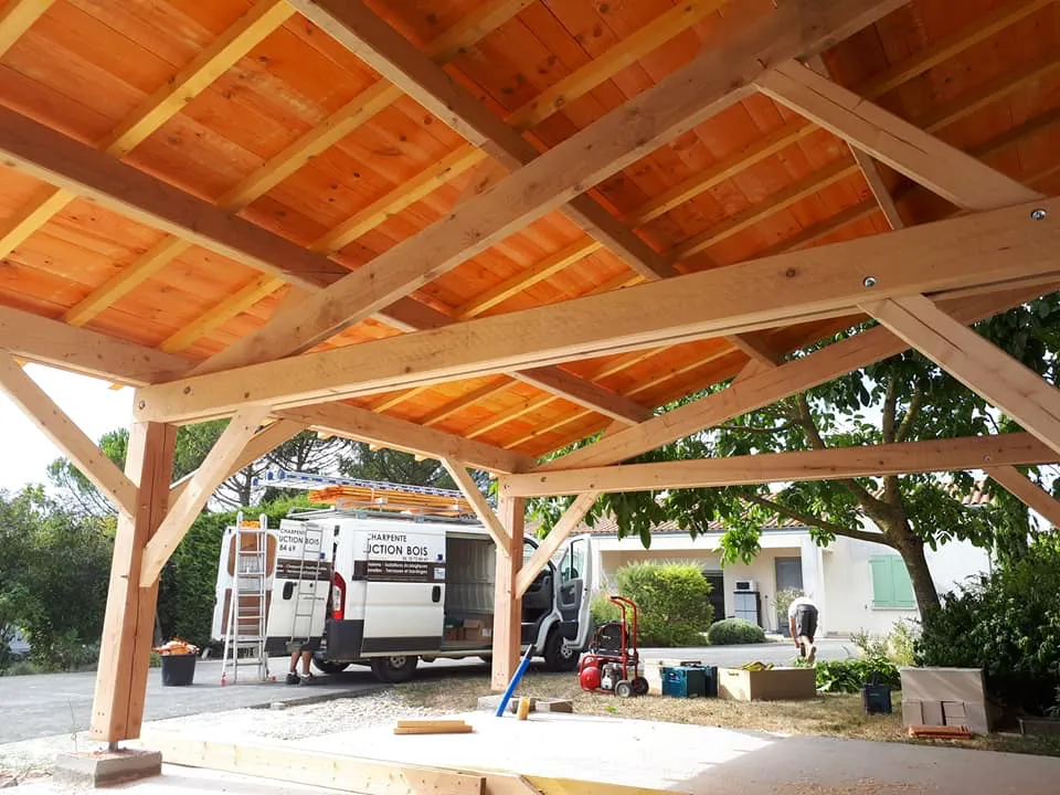 Wooden shelters with traditional oak frames are common in Nouvelle-Aquitaine